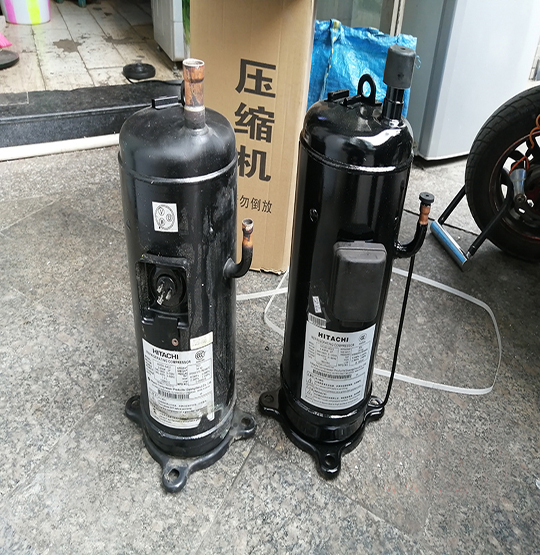 潘集中央空调压缩机的更换维修